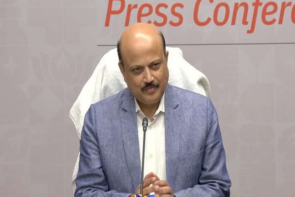 InvGurInd's tweet image. Government working to minimise supply chain impact, pharma sector unaffected: Commerce Secretary

investmentguruindia.com/newsdetail/gov…

@narendramodi  #PrimeMinister #Industry #PharmaSector #Government @RajeshAgrawal94 #CabinetCommitteeonSecurity #CommerceSecretary #Investmentguruindia