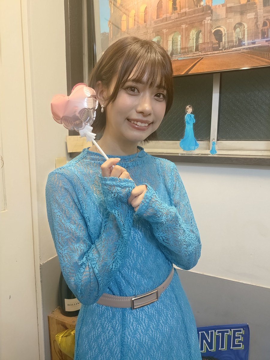 fe23491's tweet photo. あらためて昨日は🎂ハッピーバースデー。

まさかアクスタ🎯上から順番に取っただけで２つ当たるとはビックリしました。

それにしても素敵な20代だったかと思いますが
引き続き素敵な30代になりますように。

また上京と舞台を重ねて観に行けるよう頑張ります。
#岡本尚子生誕祭 https://t.co/RdcNPwi1pJ