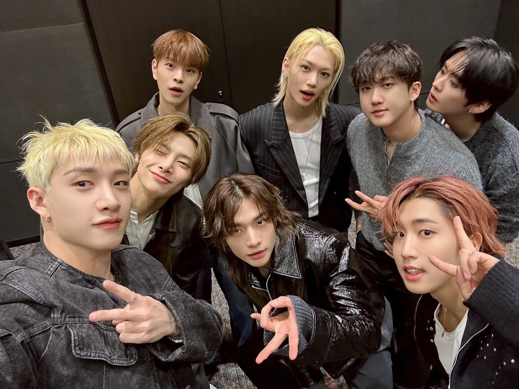 𝒄𝒂𝒓𝒓⁸⭑SKZ KISS tweet media