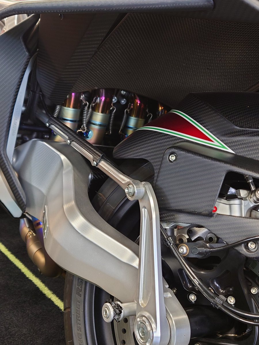 いるかるか tweet media