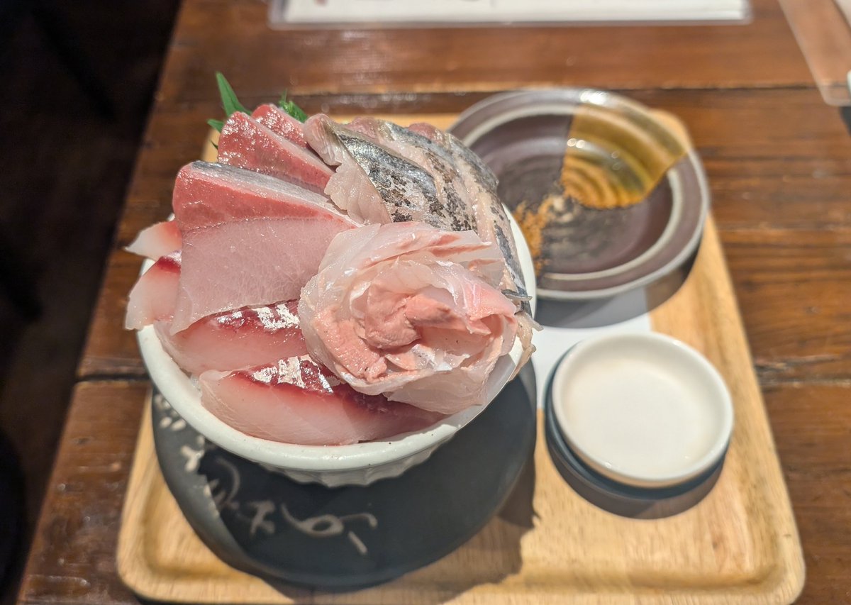 サークル tweet media