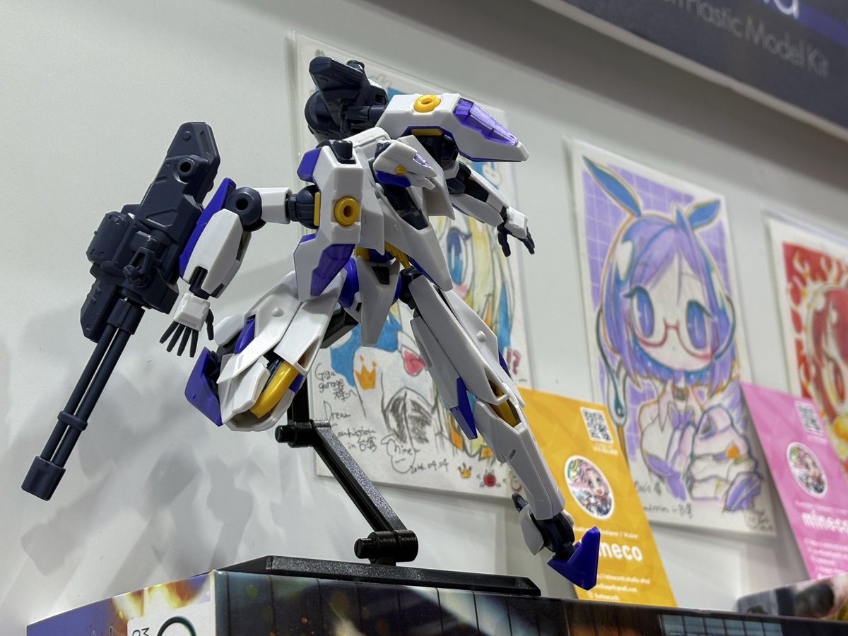 MODEL OASIS (モデルオアシス) tweet media