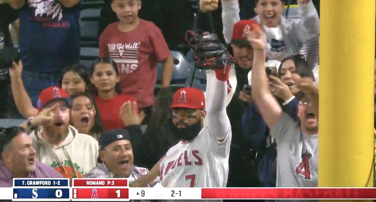 woolen szn 🦅 tweet media