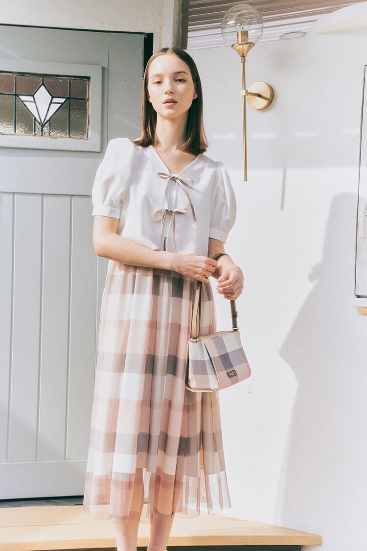 BLUE LABEL CRESTBRIDGE tweet media