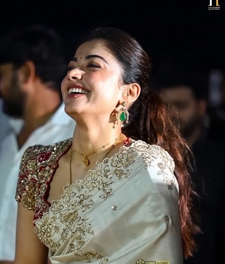 shayla ⋆˙ tweet media