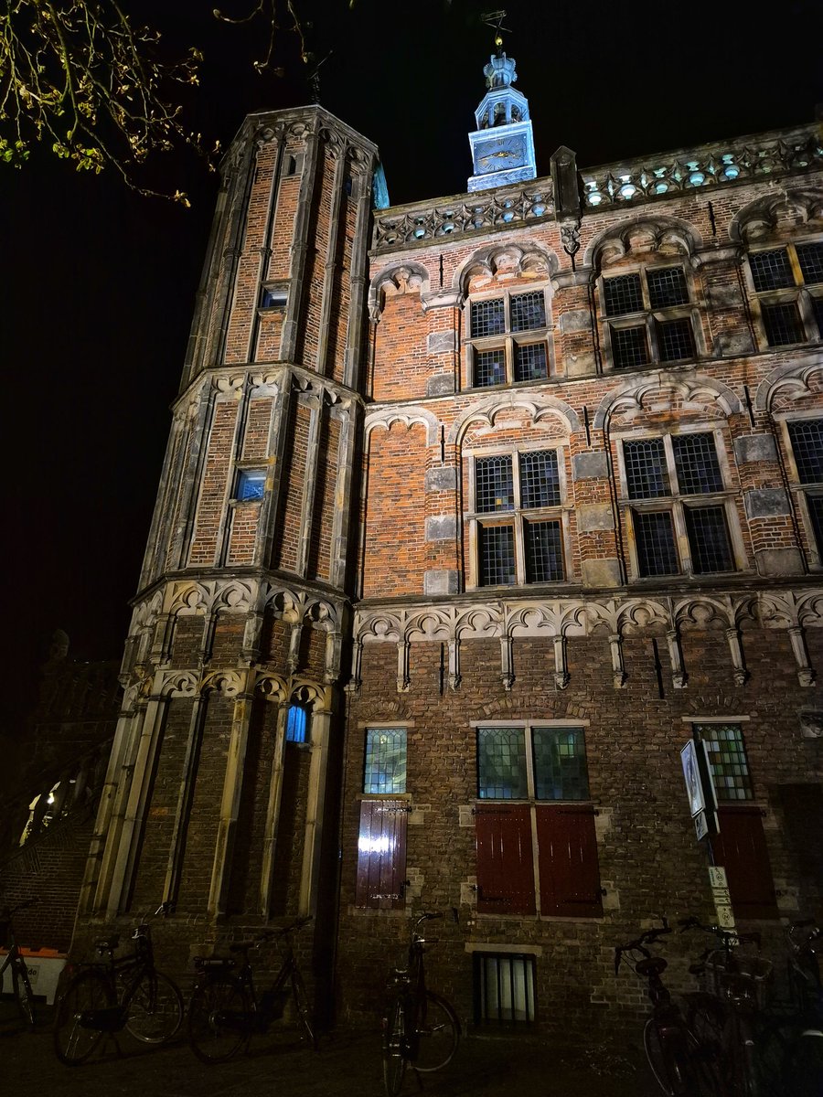 Milieu en dierenagent Leontine tweet media