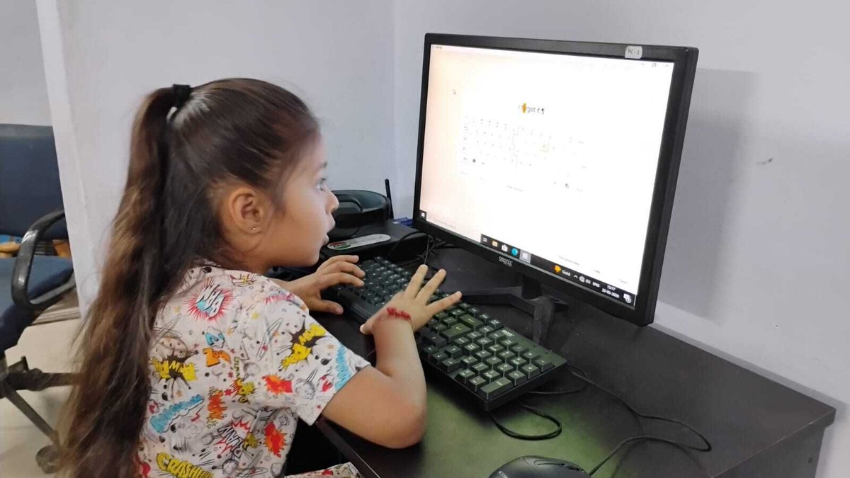 TeachtoEarn tweet media