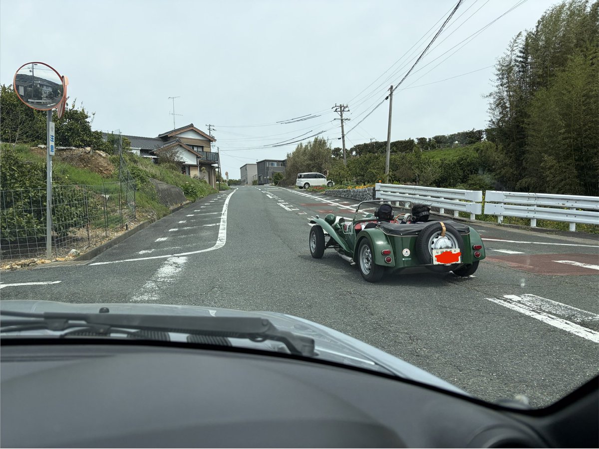 toshikunPC's tweet image. 三ヶ日のオレンジロードでラリー中の旧車達と遭遇しました。
一期一会だと思って少しお話しさせて頂きました。
#旧車　#ラリー　#一期一会