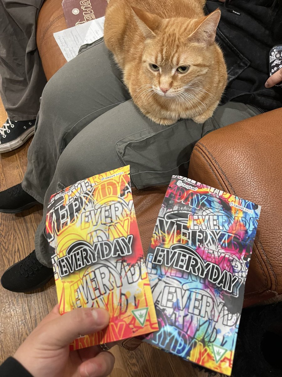 Cristof42566972's tweet image. Get right with @hashelmundo 😮‍💨🔥 #weed #chicago #stoner