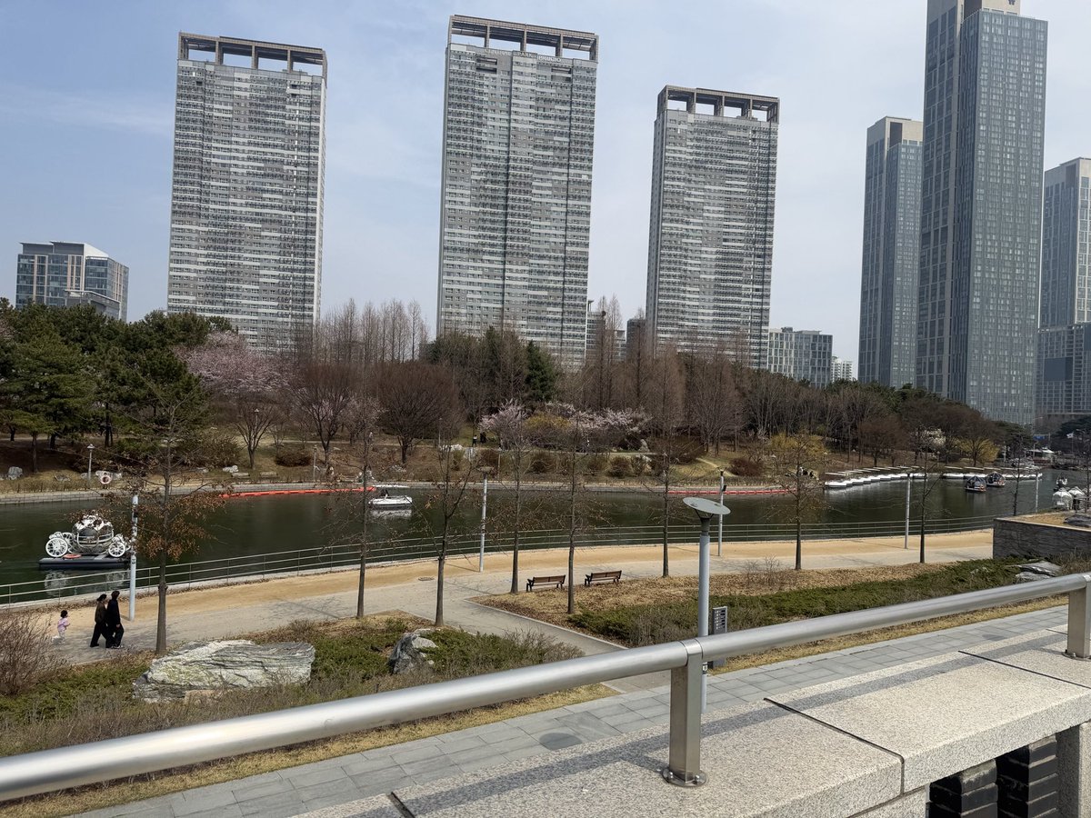 ☆とも☆ tweet media