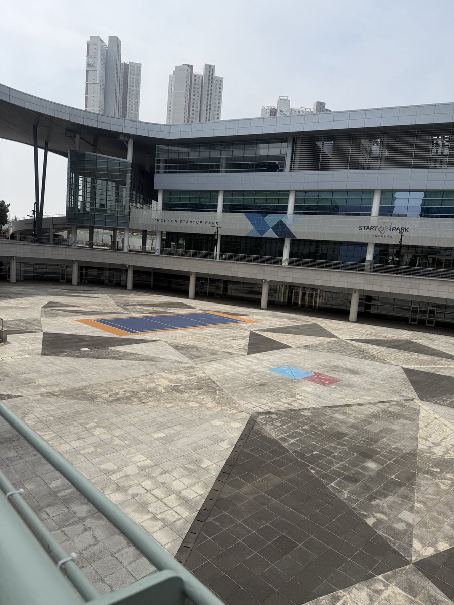 ☆とも☆ tweet media