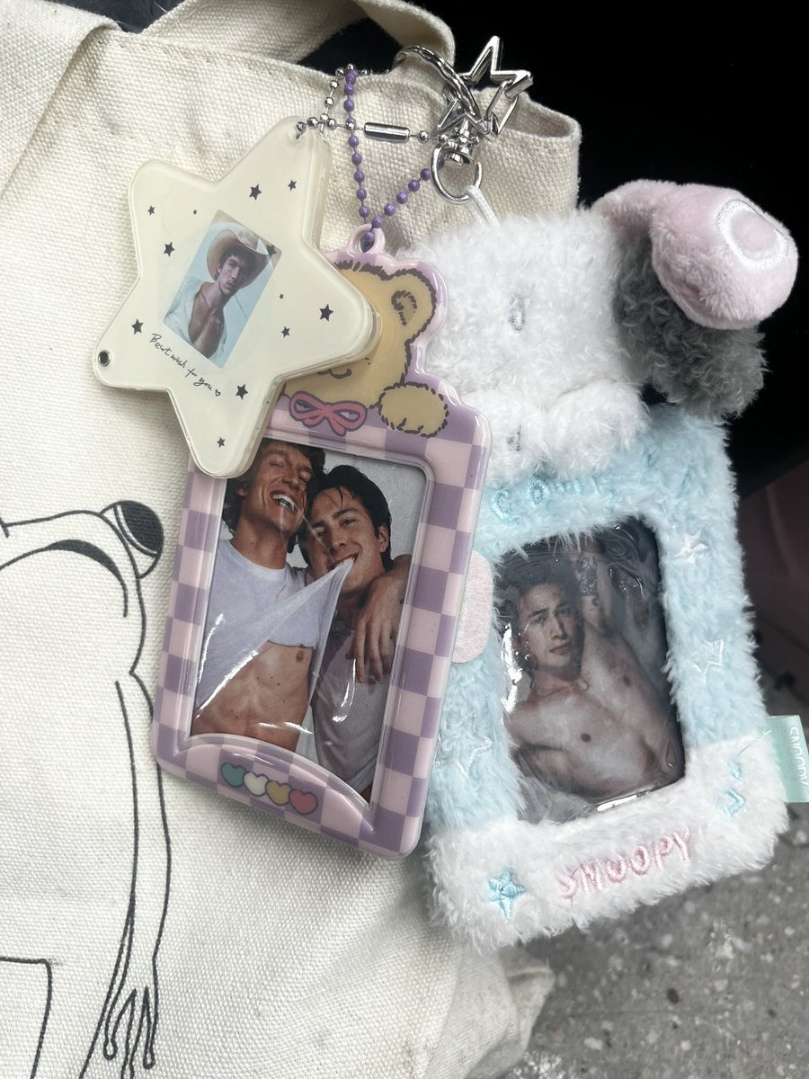 lou 🏒 tweet media