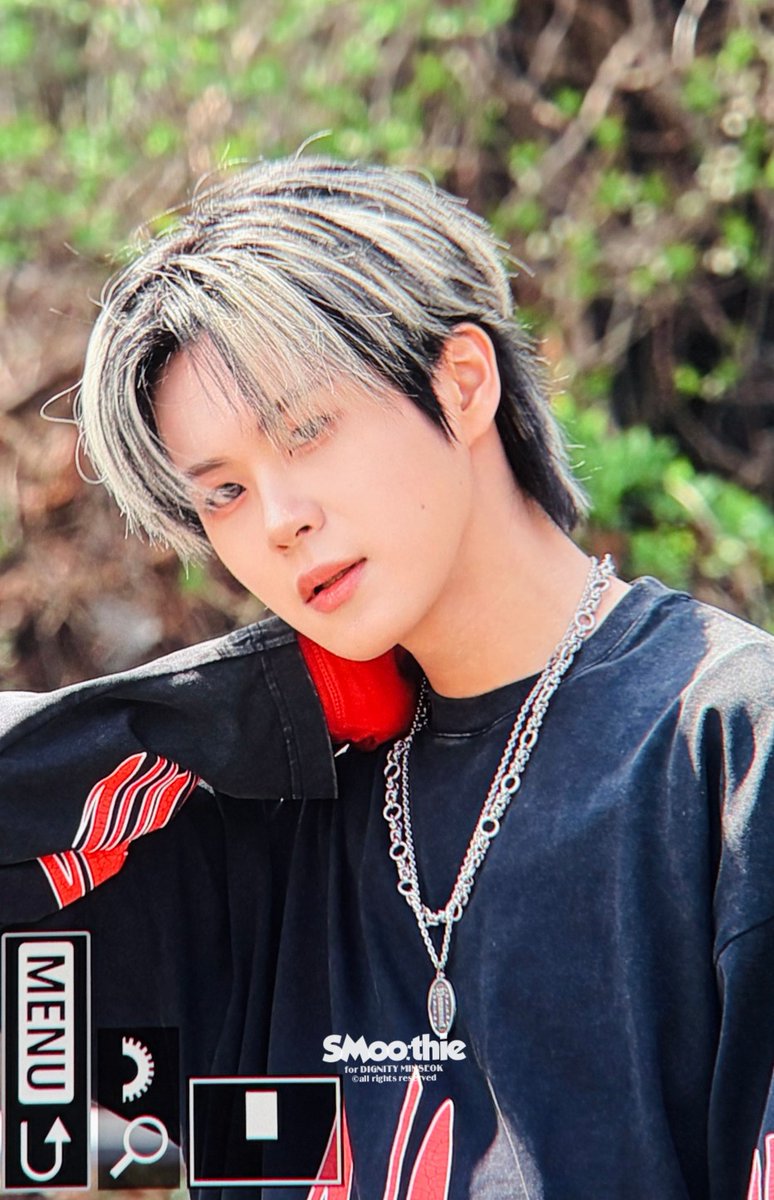 ˢᵐᵒᵒ:ᵗʰᶦᵉ tweet media