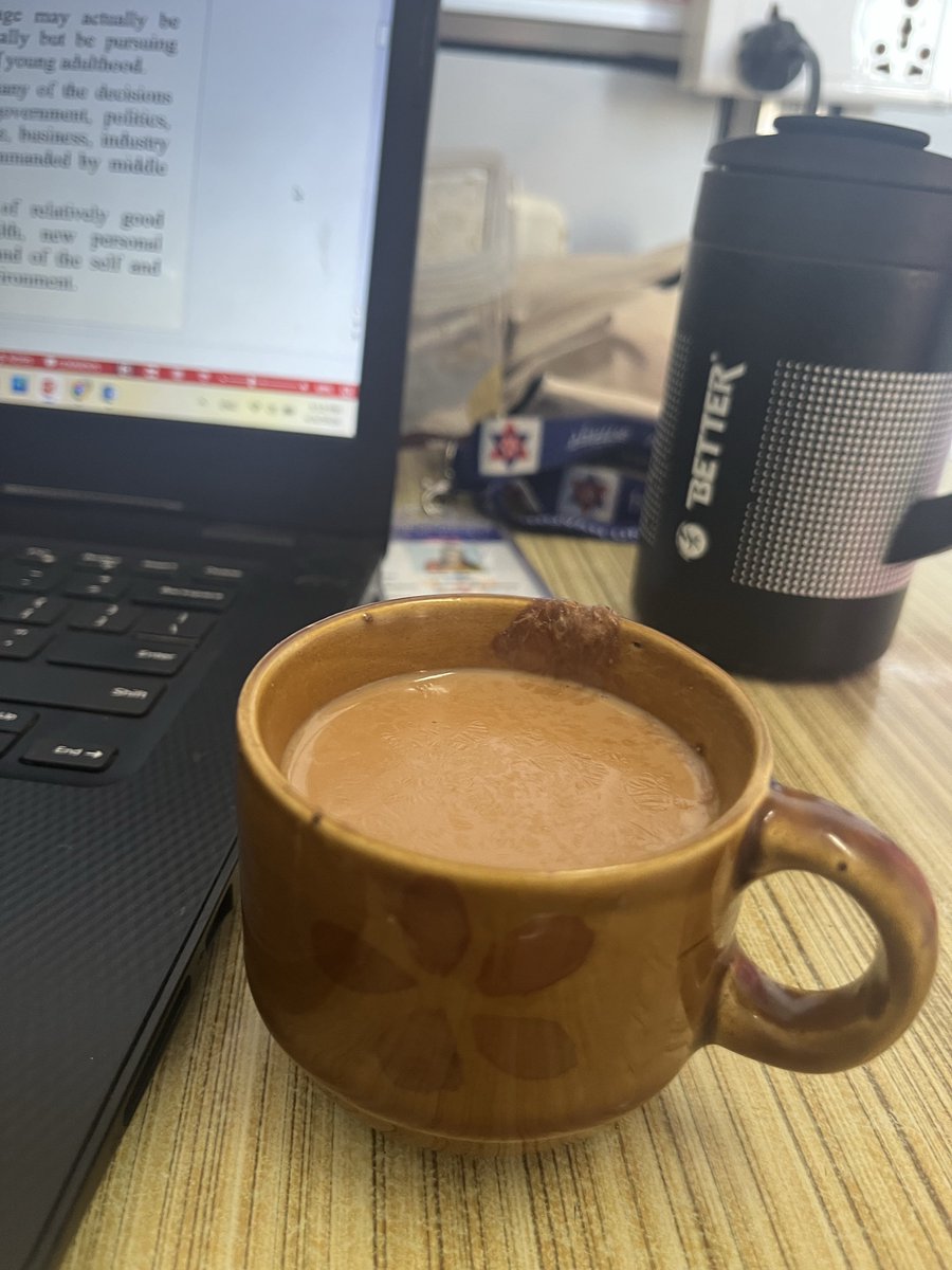 जो भि हो जाय जिन्दगीमे (स्टोमक कि जिन्दगी) एक कप चाय तो बनता है😋😁