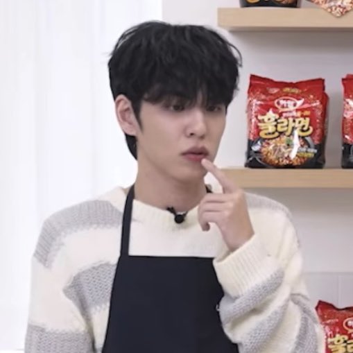 ๋ด๐ฐ tweet media