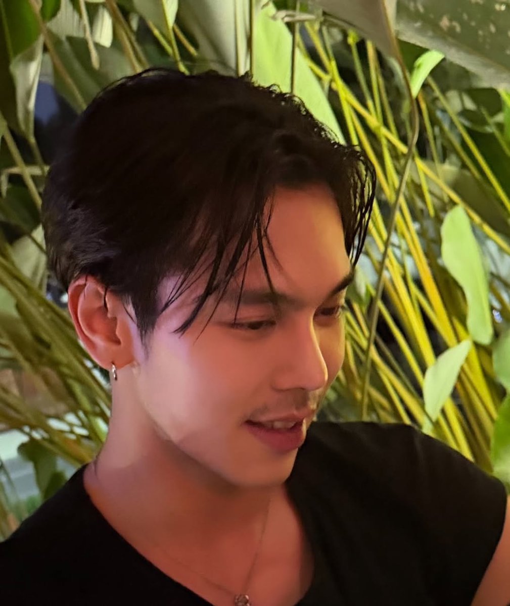 maetooksataban's tweet photo. พี่ตรีไม่ควรมีคนเดียวบนโลกว่ะ

#ตรีภรภัทร #treporapat https://t.co/8VCycSgG9f