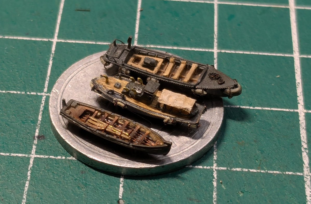 うーちゃん工廠【艦船模型むにも】(1/700高雄製作中) tweet media