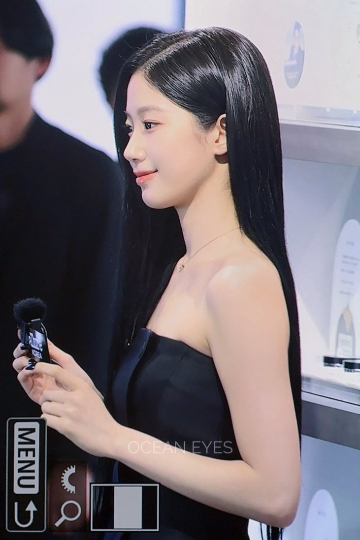 OCEAN EYES tweet media