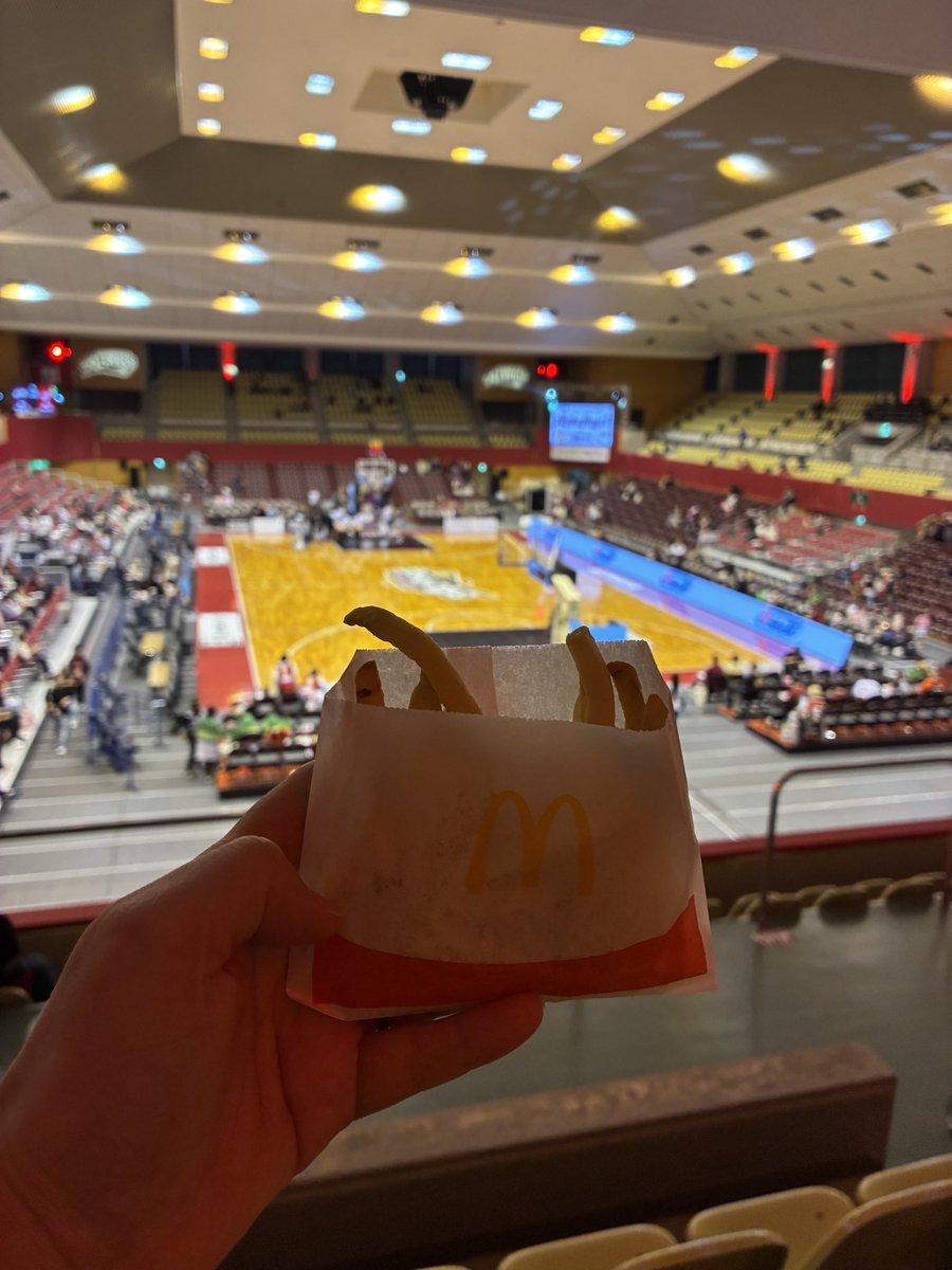 量産型白狼 tweet media