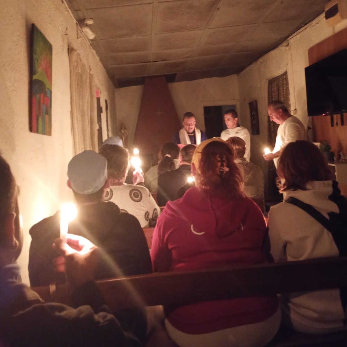 AncoraUy's tweet photo. Vigilia Pascual 2026 presidida por Monseñor Sebastián Camacho Bentancur en la Iglesia Vieja de Manzilón de la ciudad de Montevideo https://t.co/IJoePp1Zio