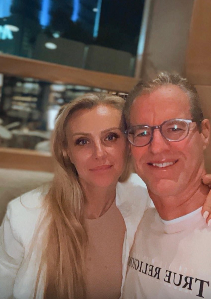 rmscheetz's tweet photo. Dinner with beautiful @mrsannascheetz  in SoCal https://t.co/DQoE0ns4Uq