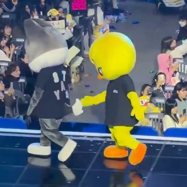 🥠˖°.۫ メ𝟶 𝖺𝗇𝗀𝗀 ٠࣪⭑🫒 tweet media