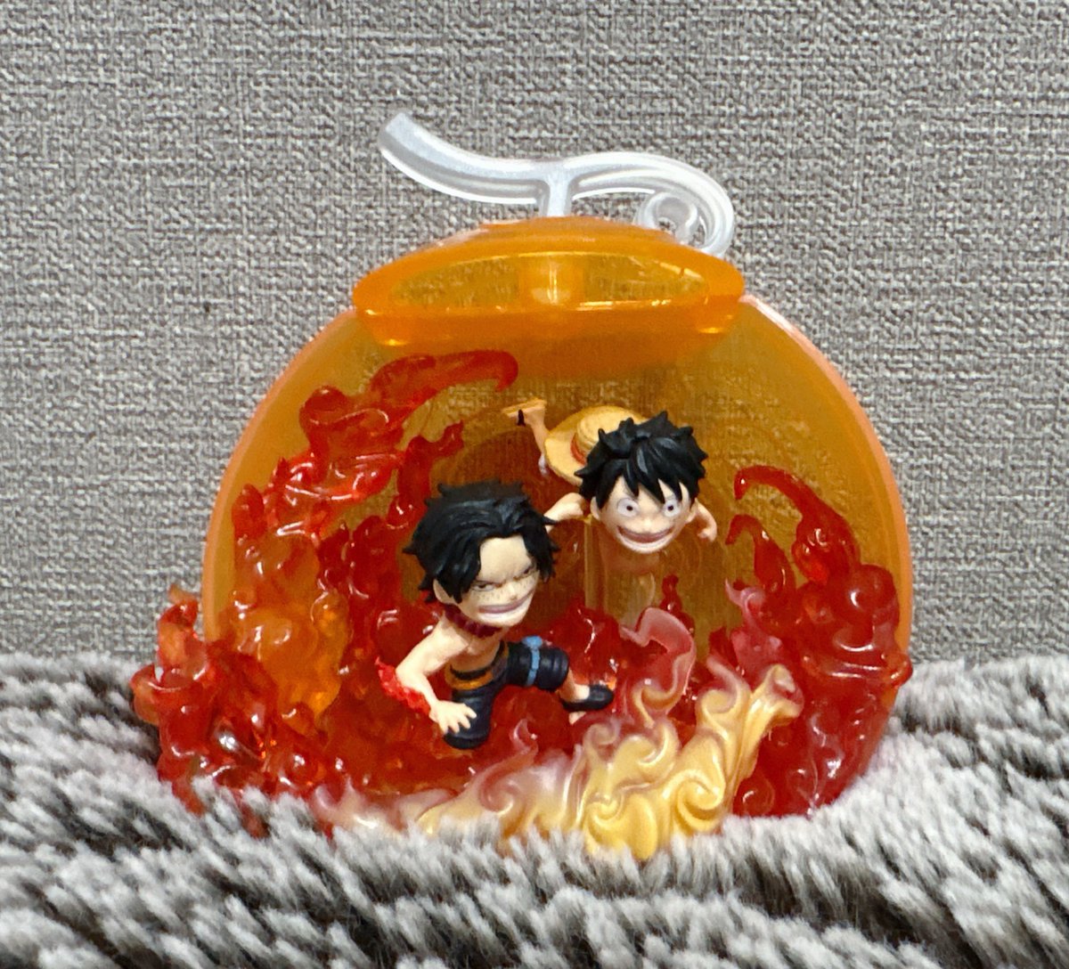 thena セナ tweet media