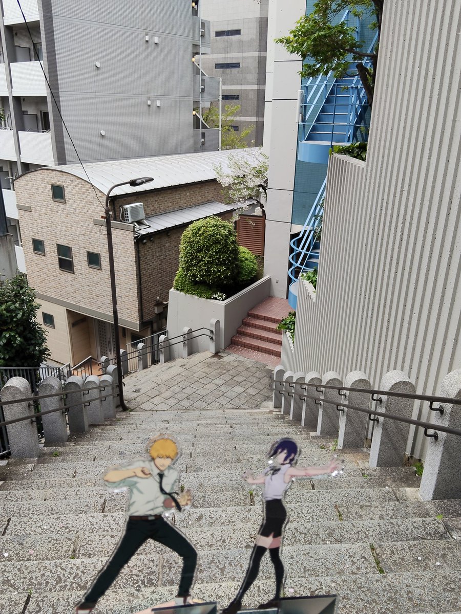 ぶらうんありす tweet media