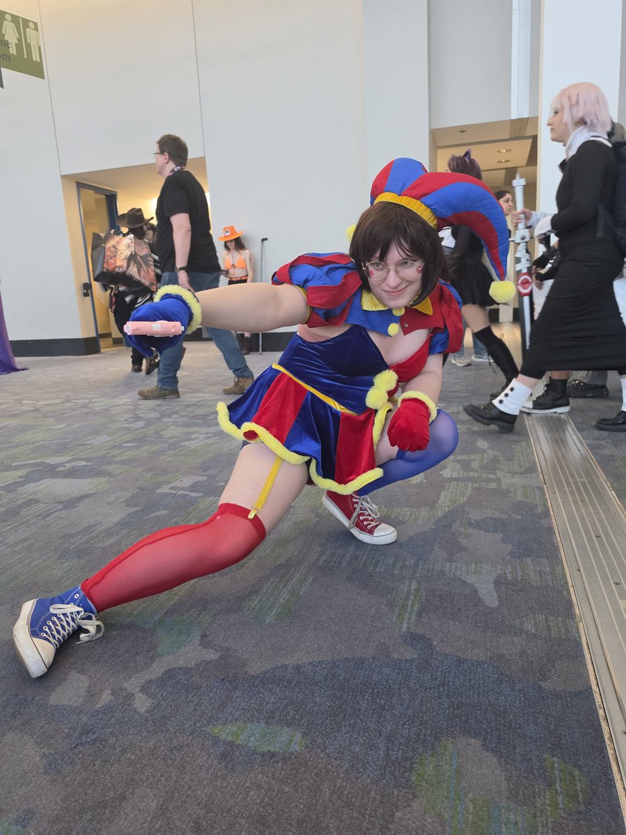 BuzzyyyyBee🏳️⚧️ tweet media