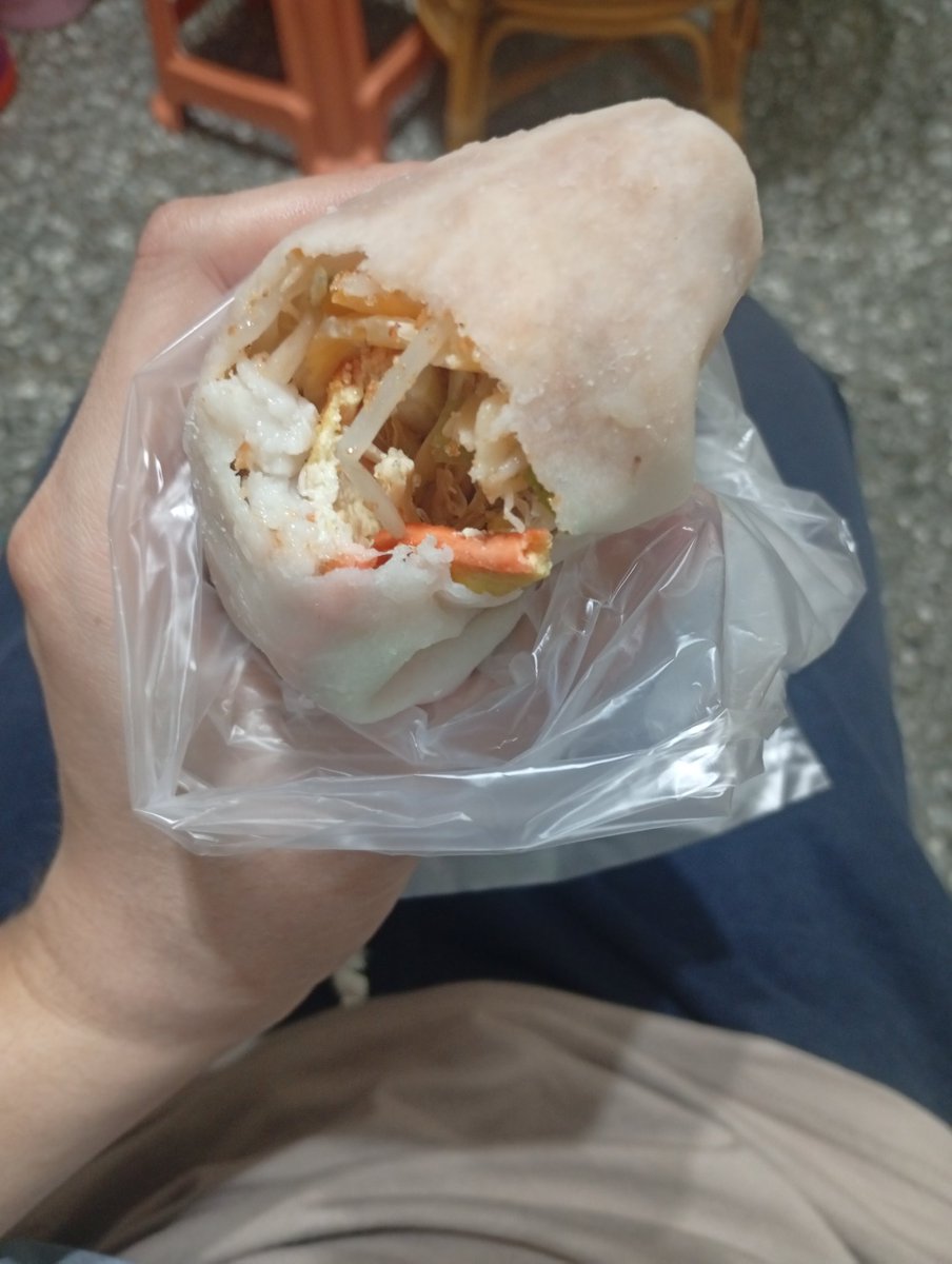 潤餅就是要配日曆紙才夠味(?
#香爆