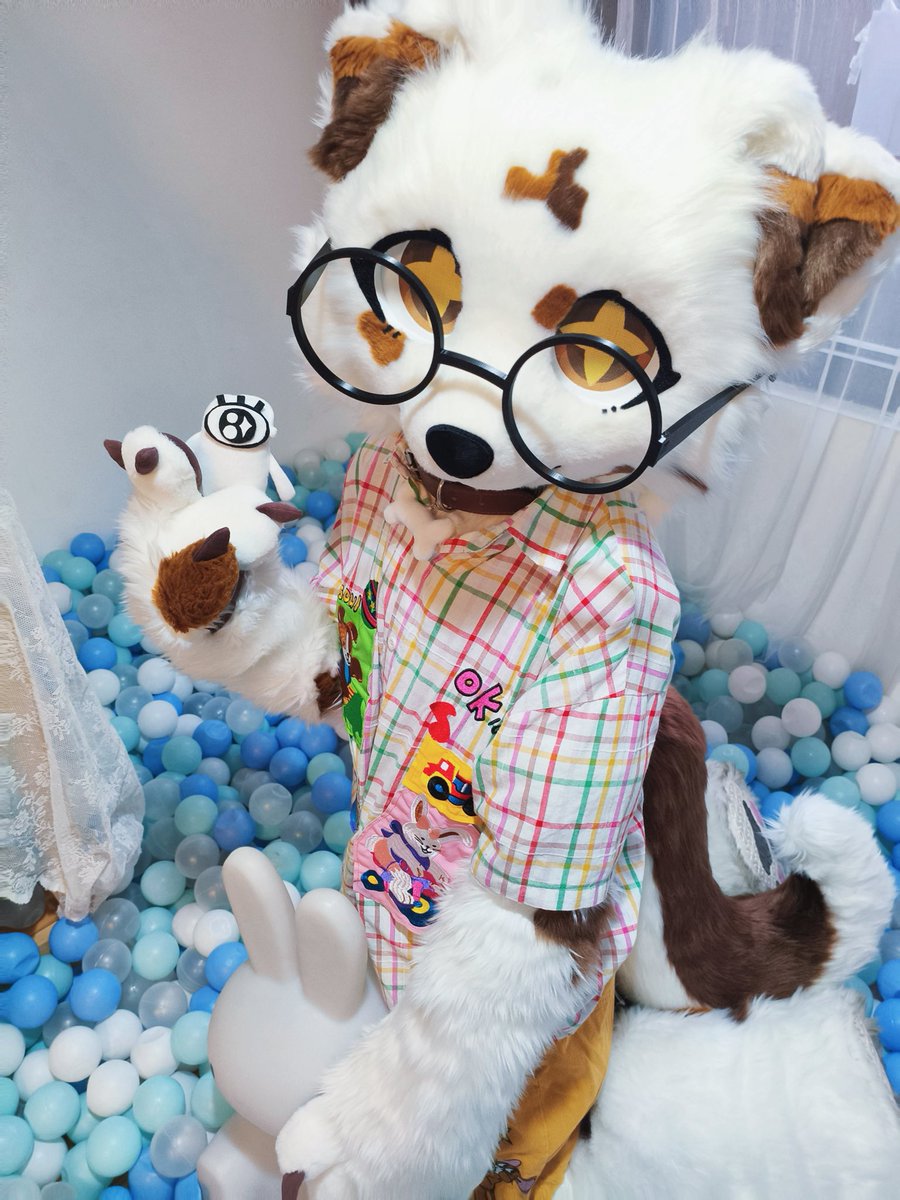 flatwhite0209's tweet photo. 🩵🤍🩵🤍
📷：清鸢
#fursuit https://t.co/LO5KDc4jNi