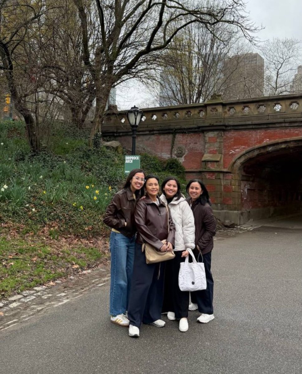 MajorCrush tweet media