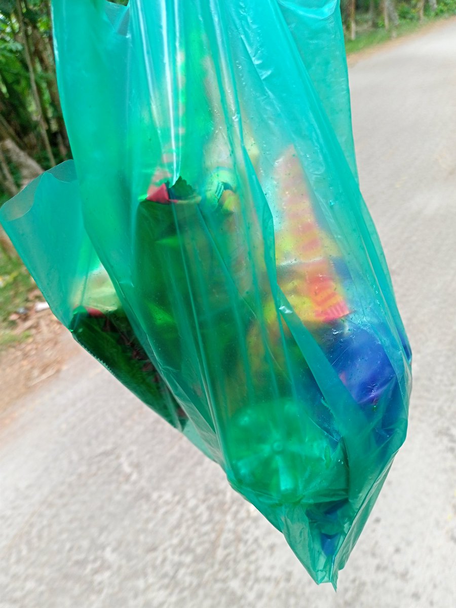 🌻🔫( গুন্ডী মেয়ে )🔫🌻 tweet media