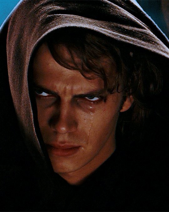 dunemex_'s tweet image. Paul Atreides ve el futuro y lo controla, convirtiéndose en un líder que guía el destino de millones. Anakin Skywalker, en cambio, deja que sus emociones lo dominen y termina cayendo en la oscuridad.  

#StarWars #DuneMovie #Dune