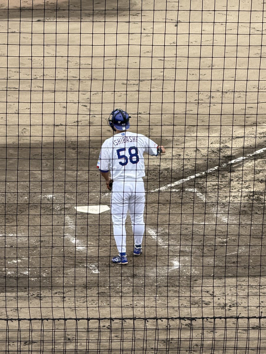 となかい tweet media