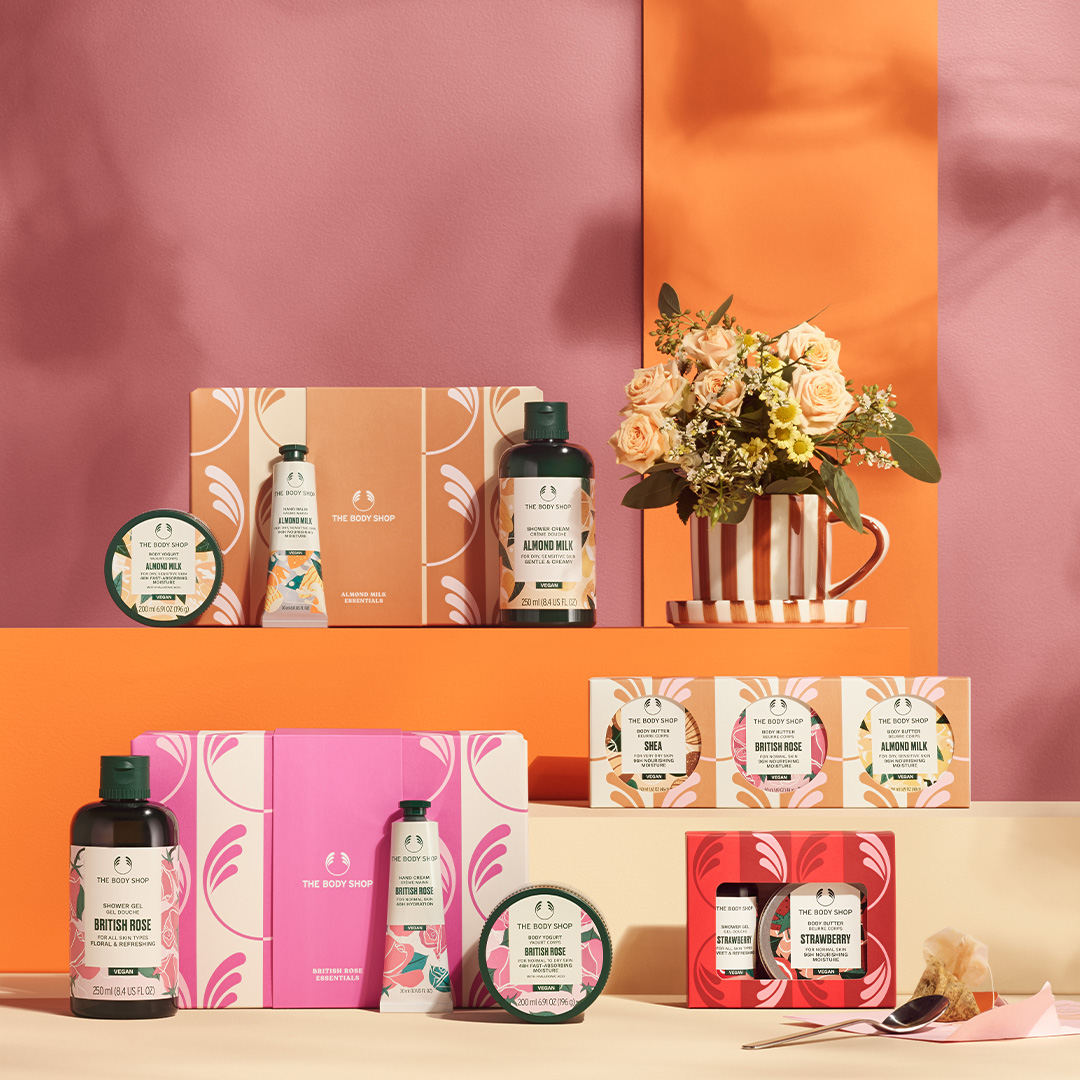 canal_walk's tweet photo. Some feelings are best expressed with a beautiful gift from @thebodyshopsouthafrica 🌸
#CanalWalk #HaveItAll https://t.co/gMOP7izowQ