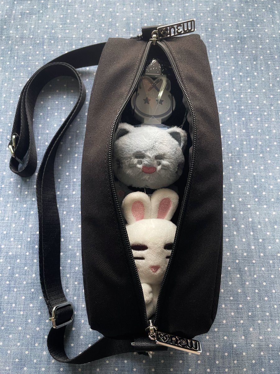 🐰Onew🩷TOUGH LOVE💚 tweet media