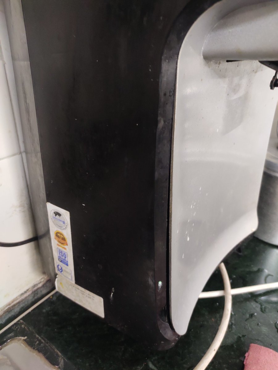 Ameerusmani_'s tweet image. @EurekaForbes  Two tickets closed , still issue not resolved ,Technician saying PCB issue , front lid/flap got damage Hoping speedy resolution for new  Service request CM-020426-69655265. #EurekaForbes  #CustomerServices