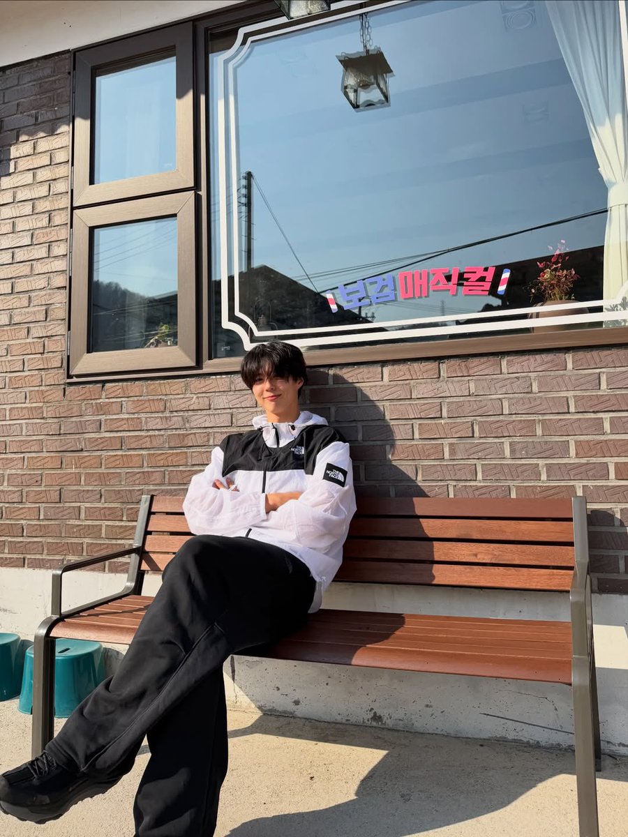 Hourly Bogummy tweet media