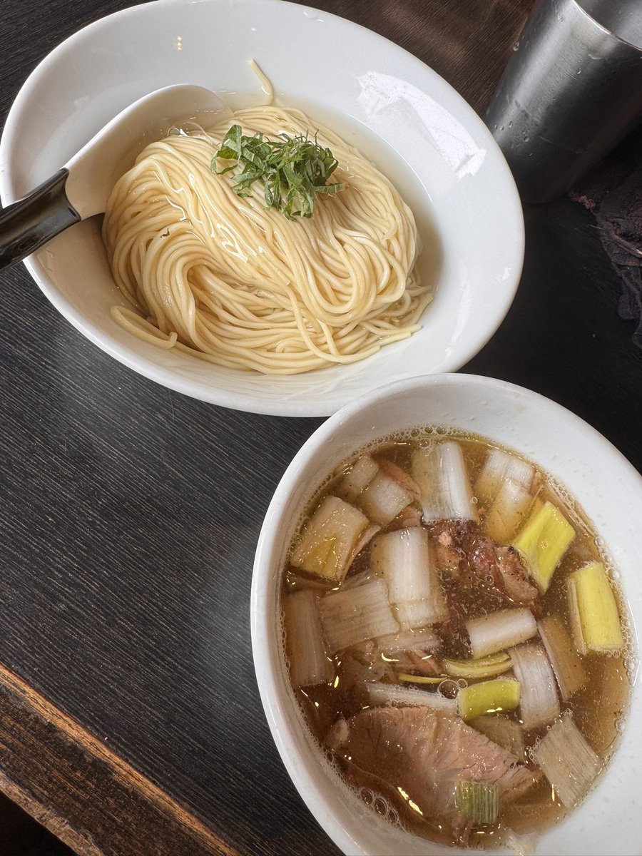 あくる tweet media