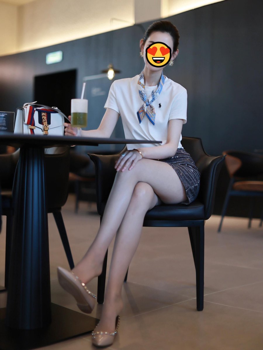 红底日记 tweet media