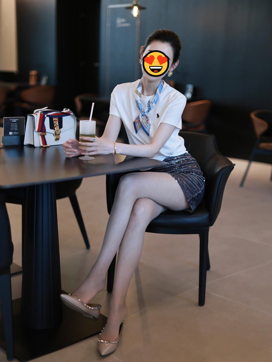 红底日记 tweet media