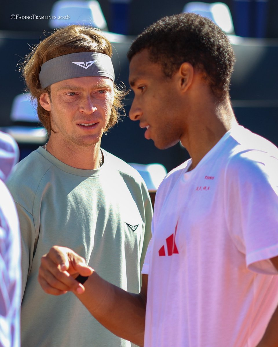 Claire 🦋 tweet media