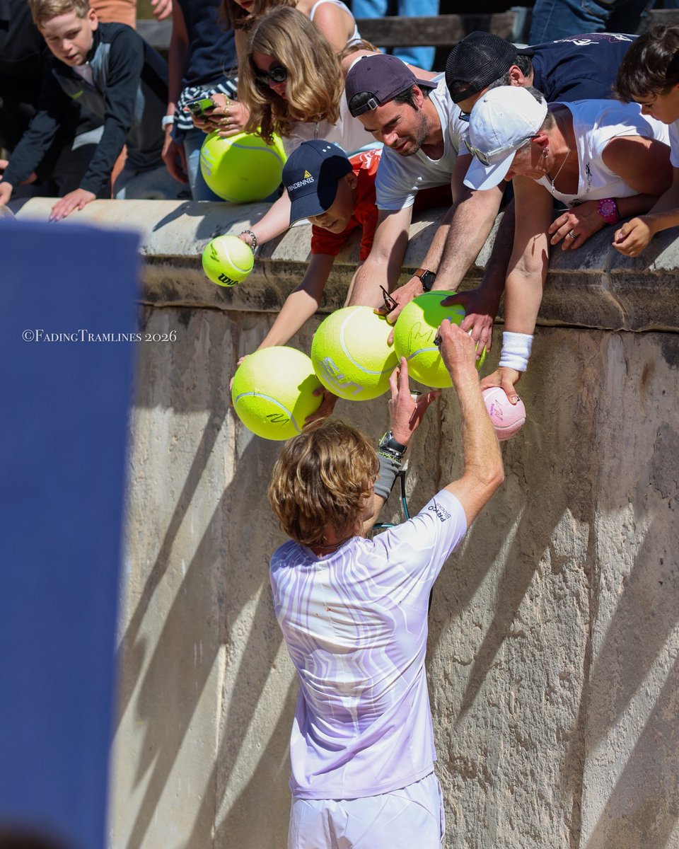 Claire 🦋 tweet media