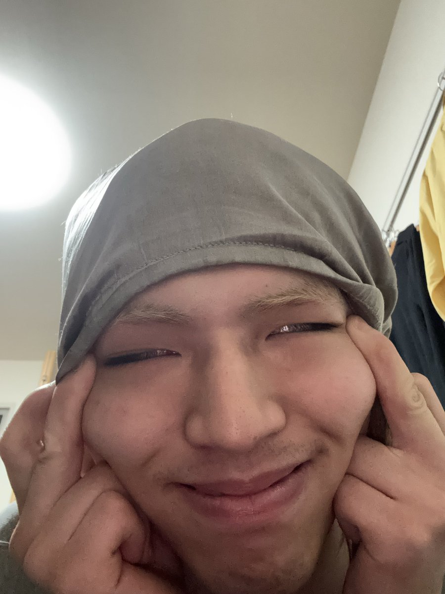 ヒトラー tweet media