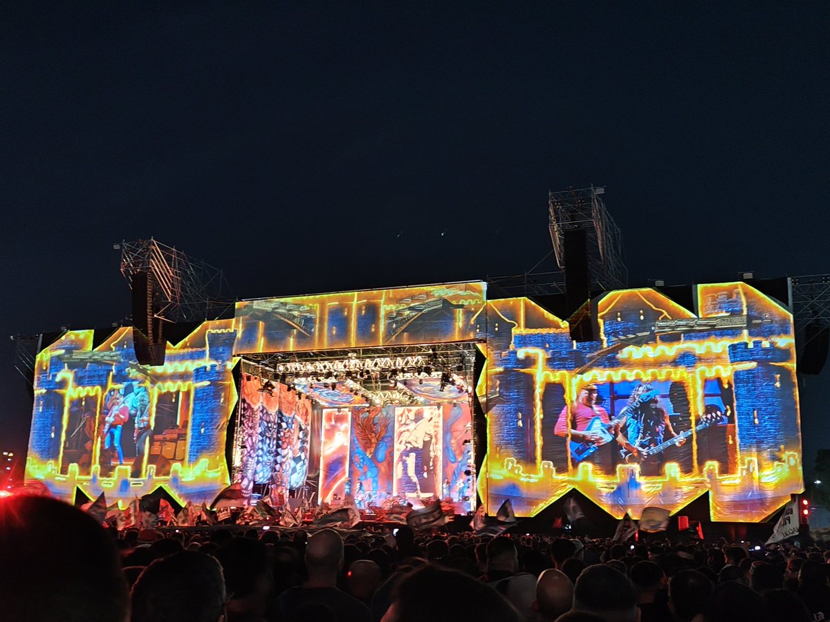 Emi ⭐⭐⭐ tweet media