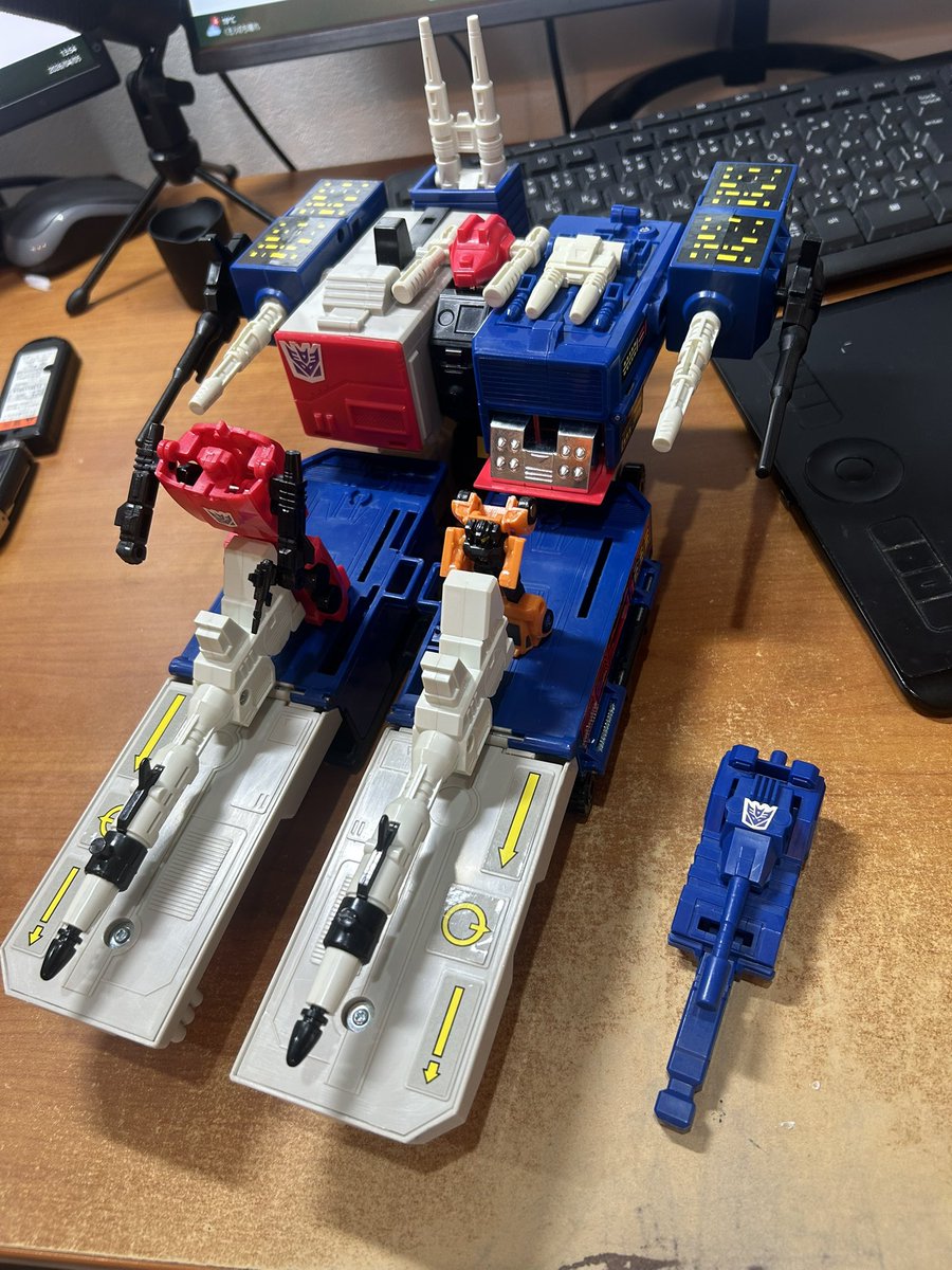 だんごむし tweet media