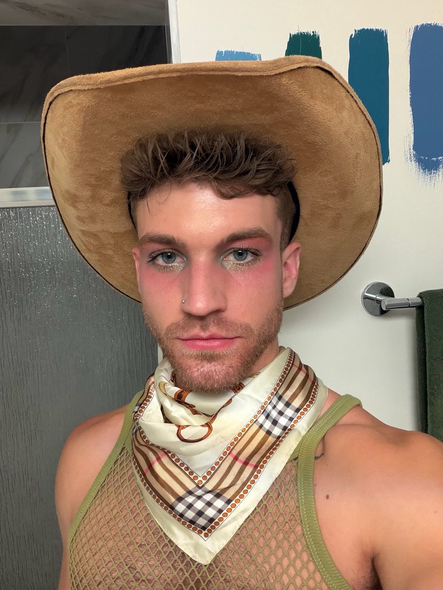 Carter Collins tweet media