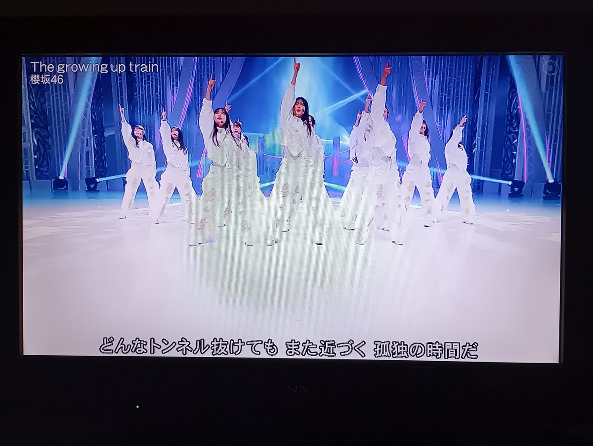 kuriko99300554's tweet image. #Mフェア では､🎶どんなトンネル抜けても…での横一列に並ぶシーンが｡
#櫻坂46｢♪#TheGlowingUpTrain｣