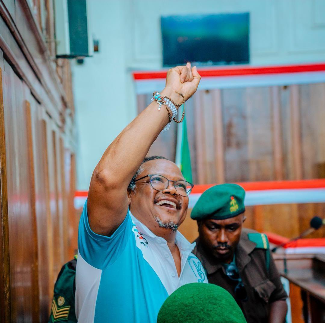 jacksonmnyawam2's tweet photo. Salama za Pasaka tumetoa wito kufutwa kwa kesi wanayoitaja kuwa ya uongo dhidi ya Mwenyekiti wa chama, Tundu Antipas Lissu, hatua ambayo imeelezwa kuwa itasaidia kulinda misingi ya utawala wa sheria na haki za binadamu. https://t.co/xyFXVGSaXe